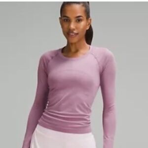 Lululemon swiftly tech long sleeve in colour velvet dust